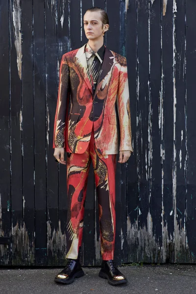 Look 22